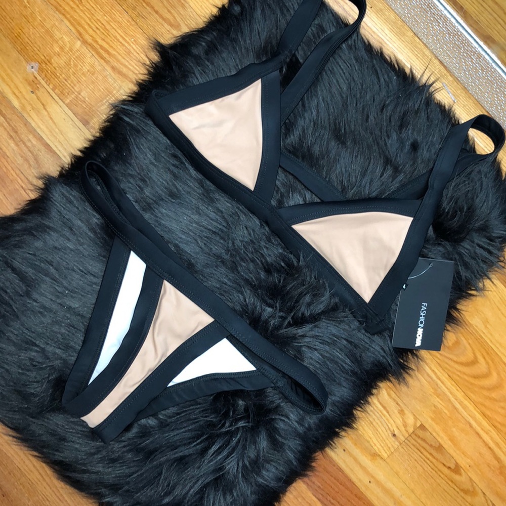 👙BRAND NEW👙 FASHION NOVA!! very cheeky bikini!